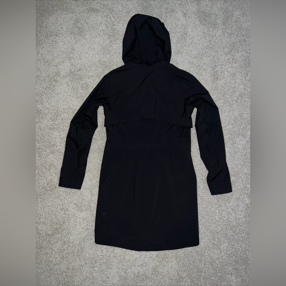 lululemon Rebel Rain Jacket Black Size 2 Excellent Condition!